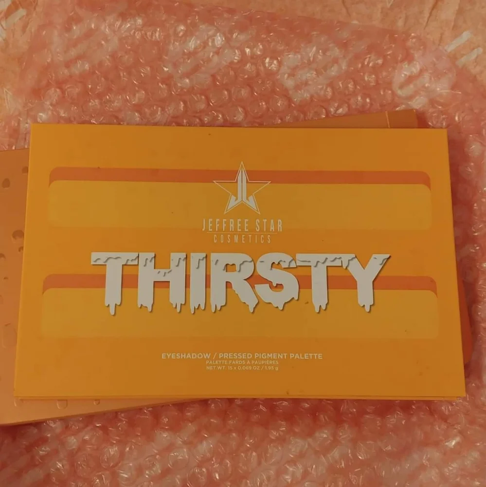 💝 FIRM! NWT JEFFREE STAR THIRSTY EYESHADOW PALETTE (LAST ONE AVAILABLE)